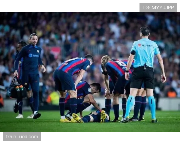 尼科·威廉斯在毕尔巴鄂战术体系中的跑位逻辑与角色功能解析